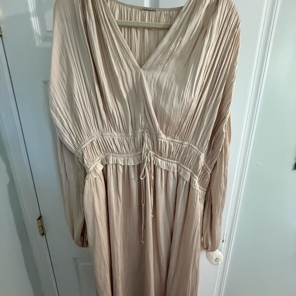 Elegant Cream Mid length Dress
